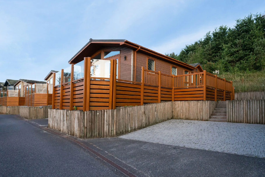 2015 Victory Monaco Lodge 40ft x 20ft